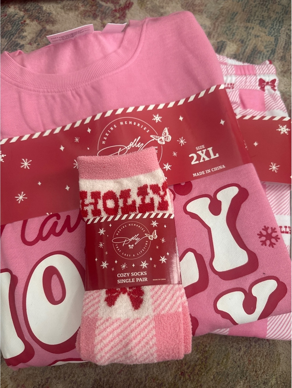 Dolly Women's 2XL Pink Cozy Holiday Pajama Set with Matching Holly Socks